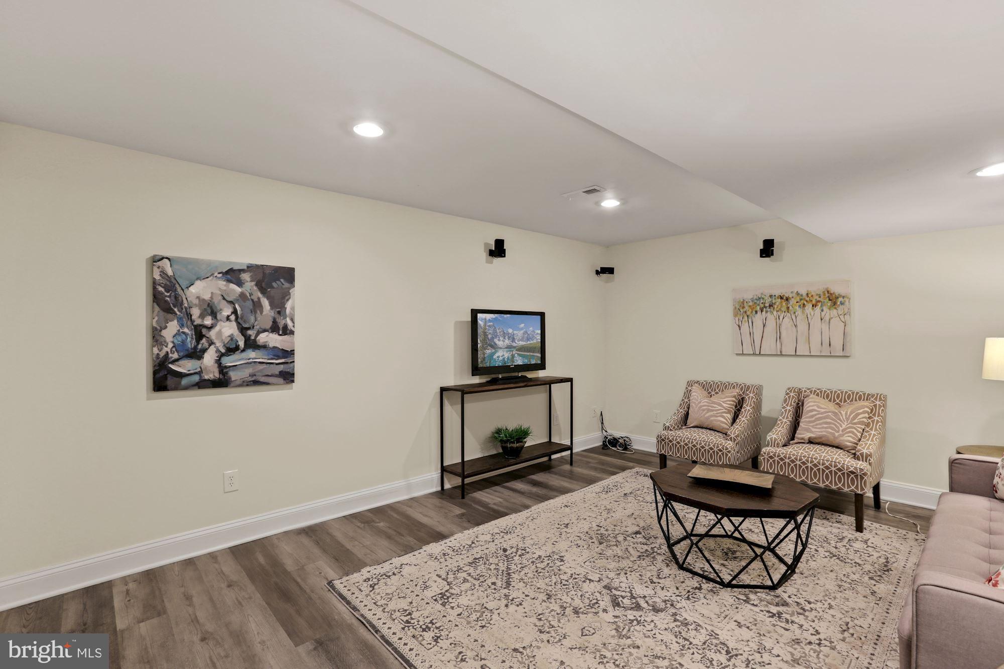 8105 Fenway Road Bethesda, MD 20817 - Photo 28 of 41