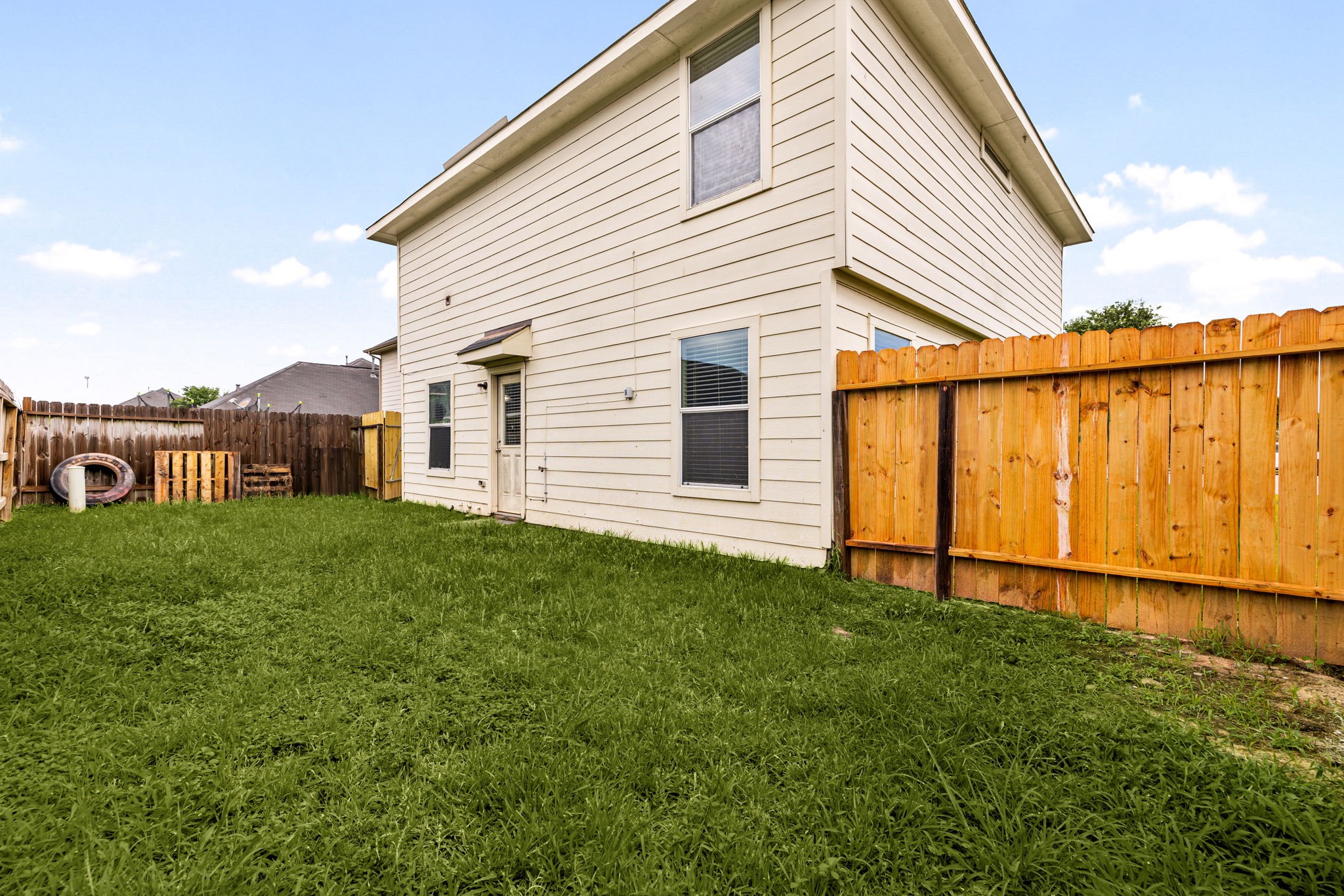 21415 Partha Way Houston, TX 77073 - Photo 33 of 34 Large Backyard!