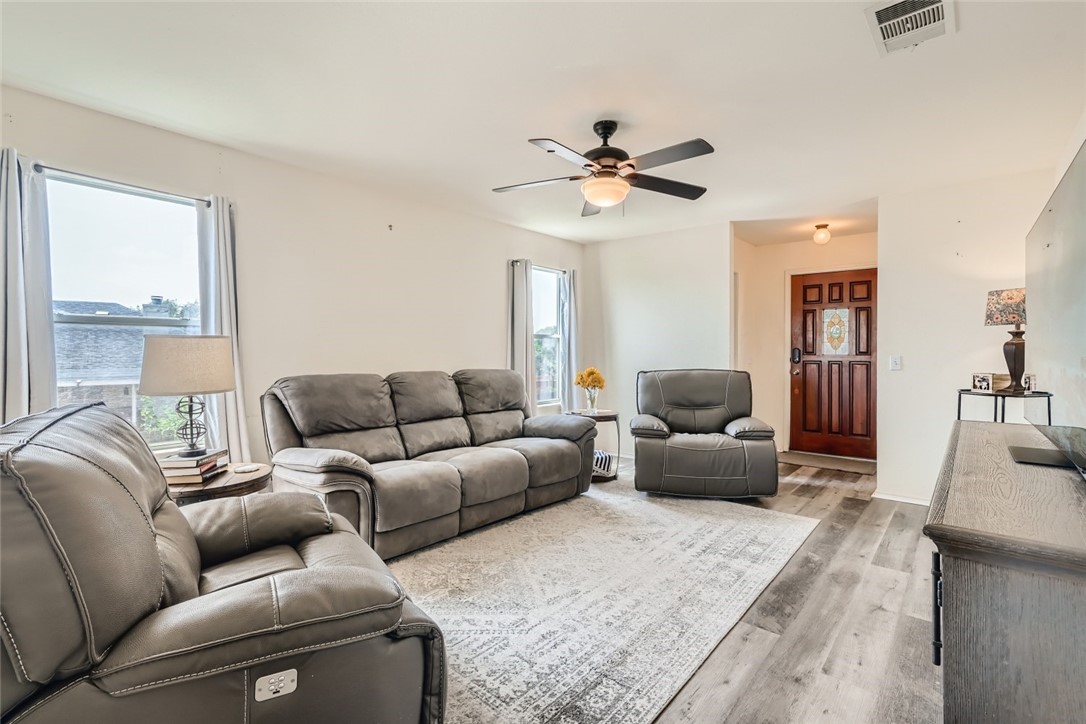 104 Pond Way Hutto, TX 78634 - Photo 1 of 1