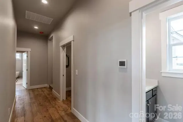 $922,865 | 5743 Lake Pointe Drive, Granite Falls, NC 28630