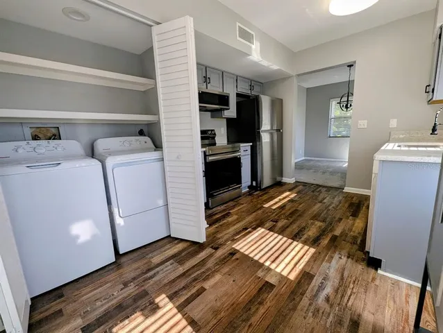 $1,950 | 8707 Bardmoor Place, Unit 202, Seminole, FL 33777