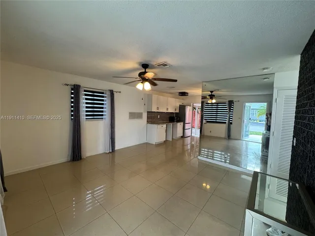 $2,550 | 4578 Northwest 16th Avenue, Unit 4578, Tamarac, FL 33309