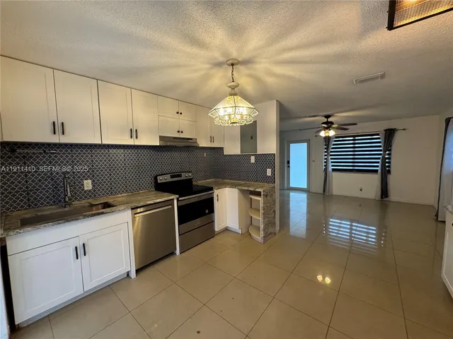 $2,550 | 4578 Northwest 16th Avenue, Unit 4578, Tamarac, FL 33309