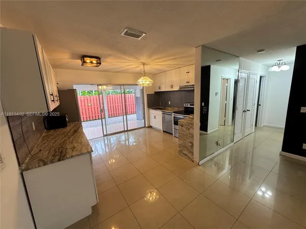 $2,495 | 4578 Northwest 16th Avenue, Unit 4578, Tamarac, FL 33309