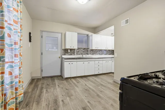 $1,795 | 3451 North Oliver Avenue, Minneapolis, MN 55412