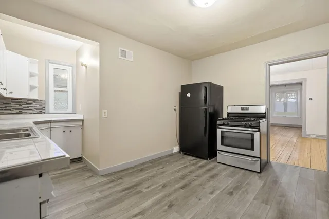 $1,795 | 3451 North Oliver Avenue, Minneapolis, MN 55412