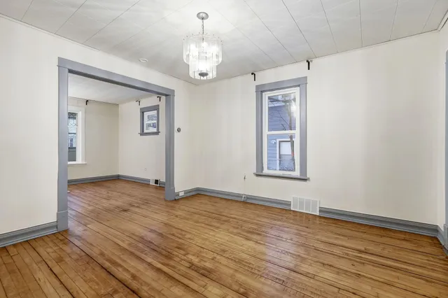 $1,795 | 3451 North Oliver Avenue, Minneapolis, MN 55412