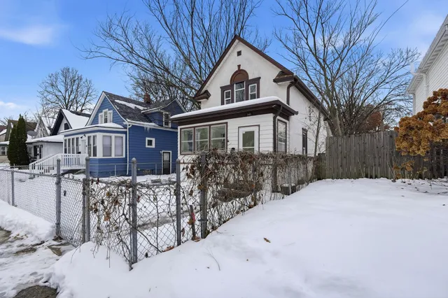 $1,795 | 3451 North Oliver Avenue, Minneapolis, MN 55412