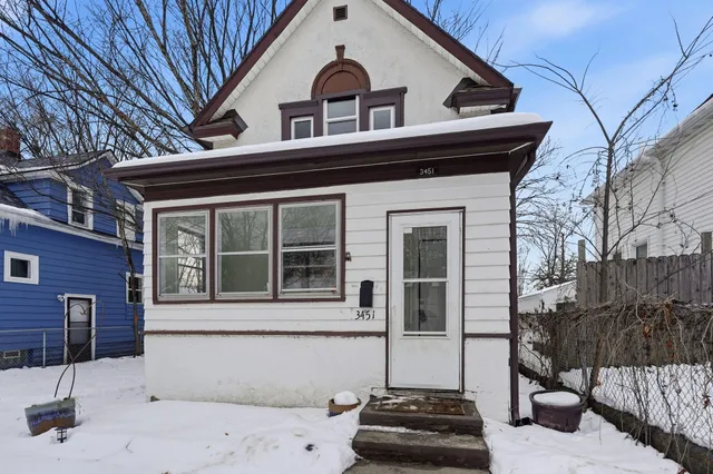 $1,795 | 3451 North Oliver Avenue, Minneapolis, MN 55412