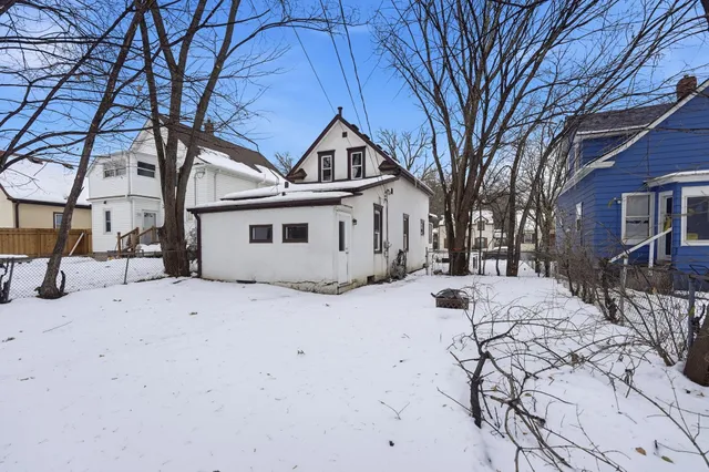 $1,795 | 3451 North Oliver Avenue, Minneapolis, MN 55412