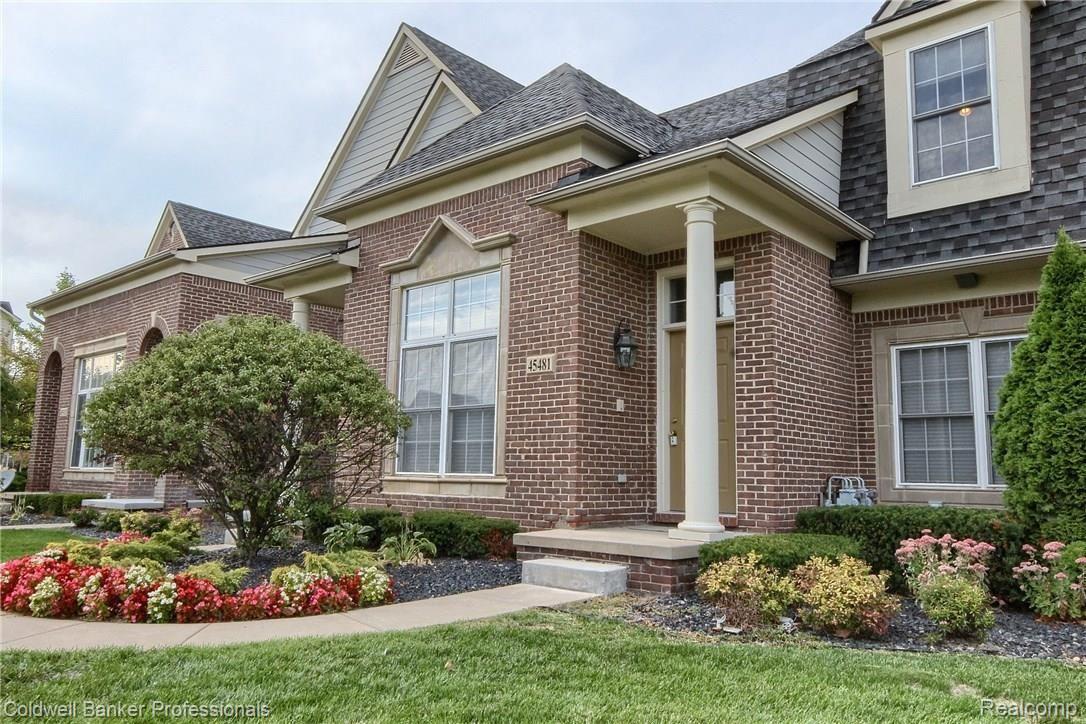 45481 North Stonewood Road Canton, MI 48187 - Photo 2 of 32 Front_2nd_View.jpg