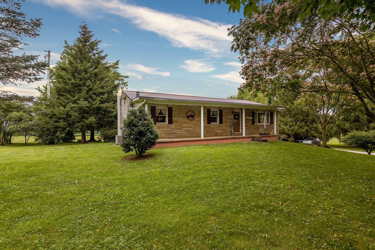 7970 Bowers Road Southwest Amanda, OH 43102 - Photo 2 of 39 2