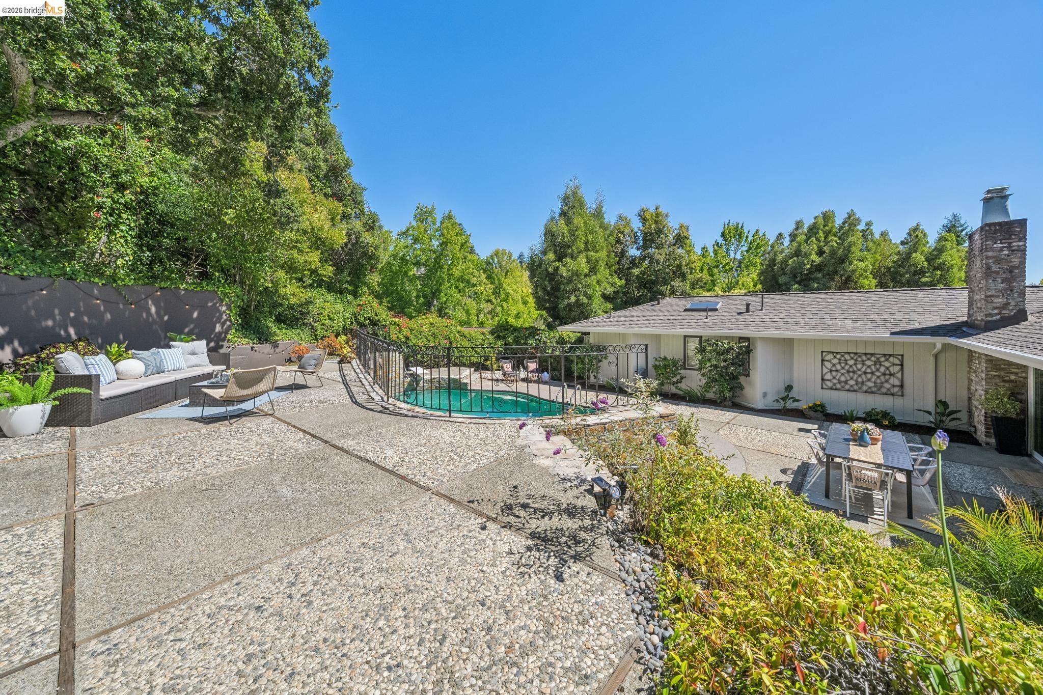 11 Huntleigh Road Piedmont, CA 94611 - Photo 19 of 55
