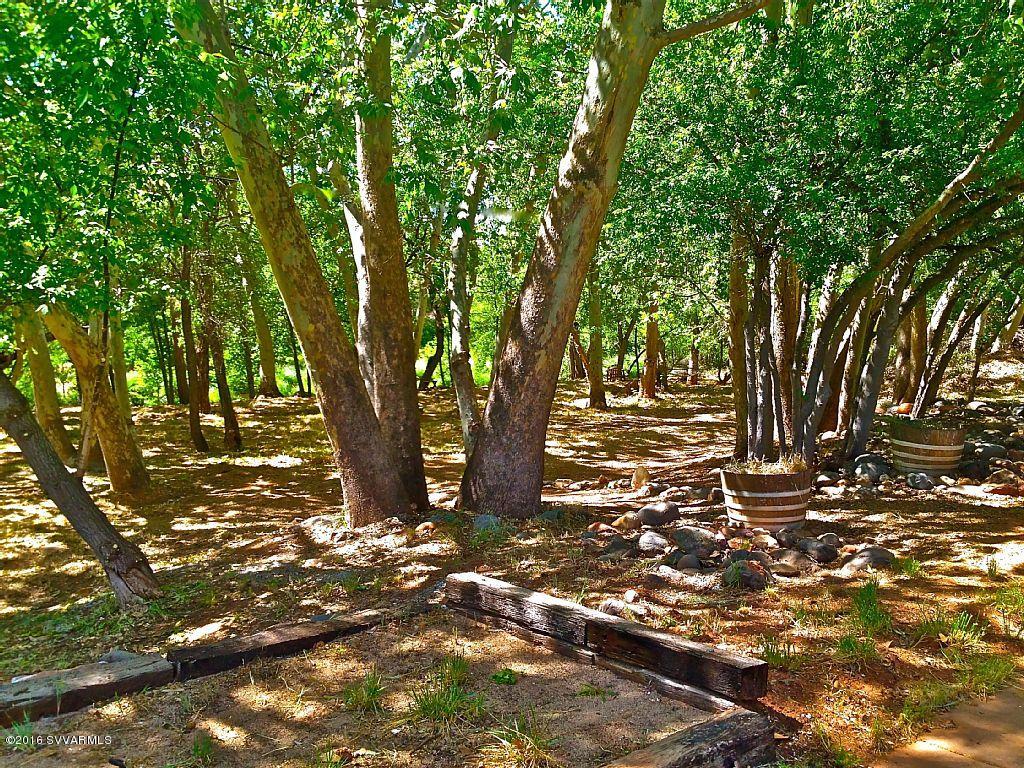 1425 Chavez Ranch Road Sedona, AZ 86336 - Photo 4 of 24 00f17c31-e97b-41ff-9193-6063dedd8ad3.1