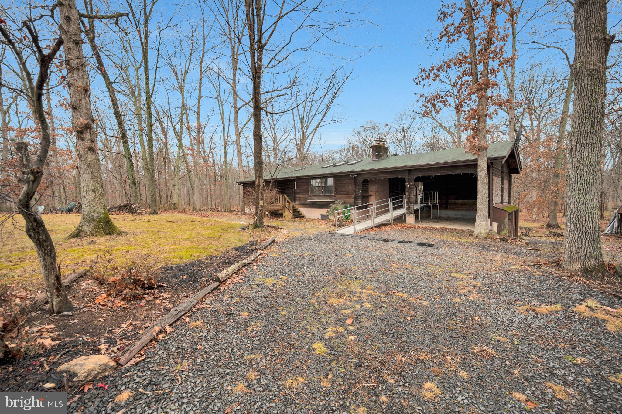 16504 Gaines Road Broad Run, VA 20137 - Photo 5 of 48 Gallery Image 5