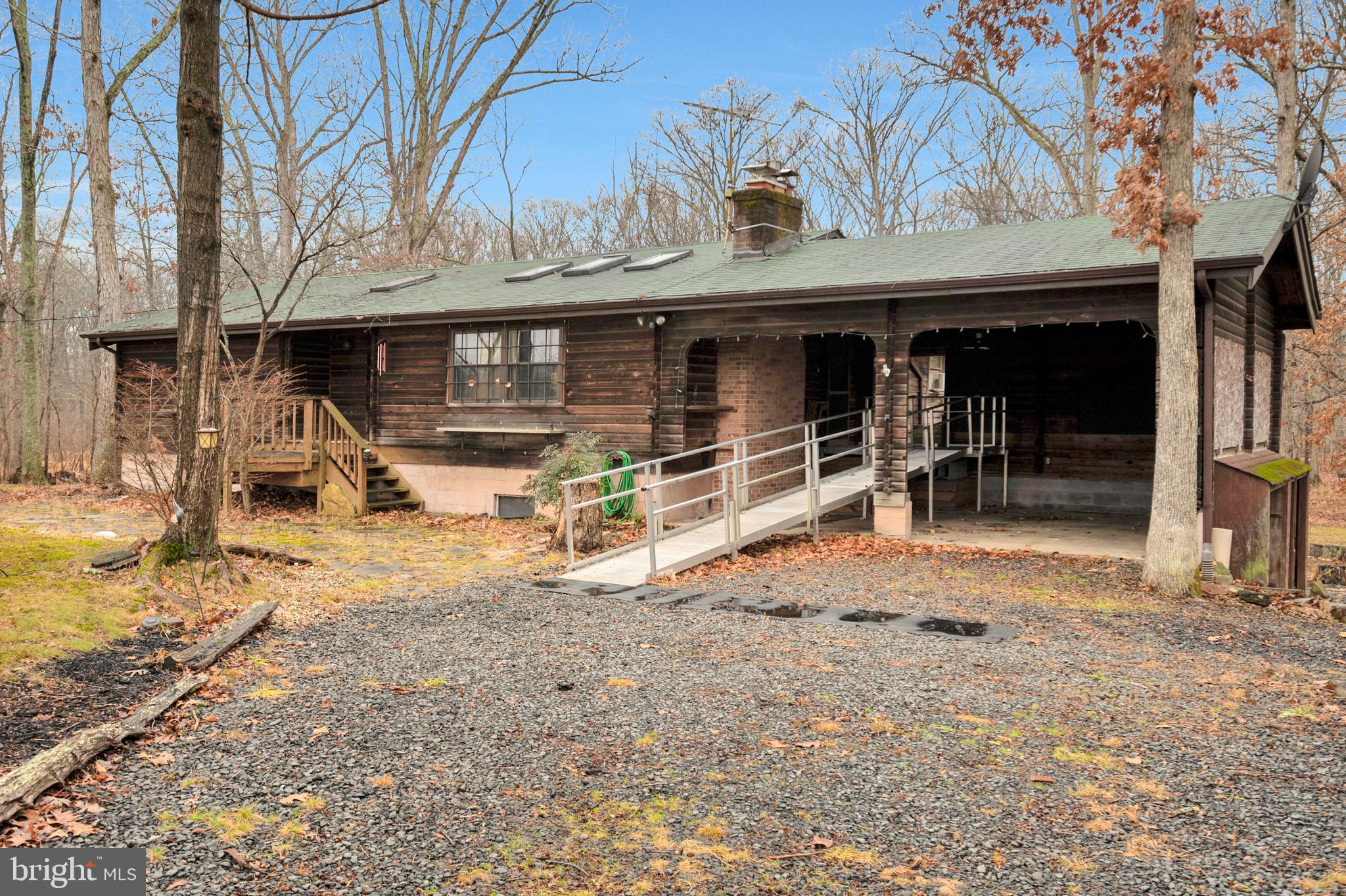 16504 Gaines Road Broad Run, VA 20137 - Photo 6 of 48 Gallery Image 6
