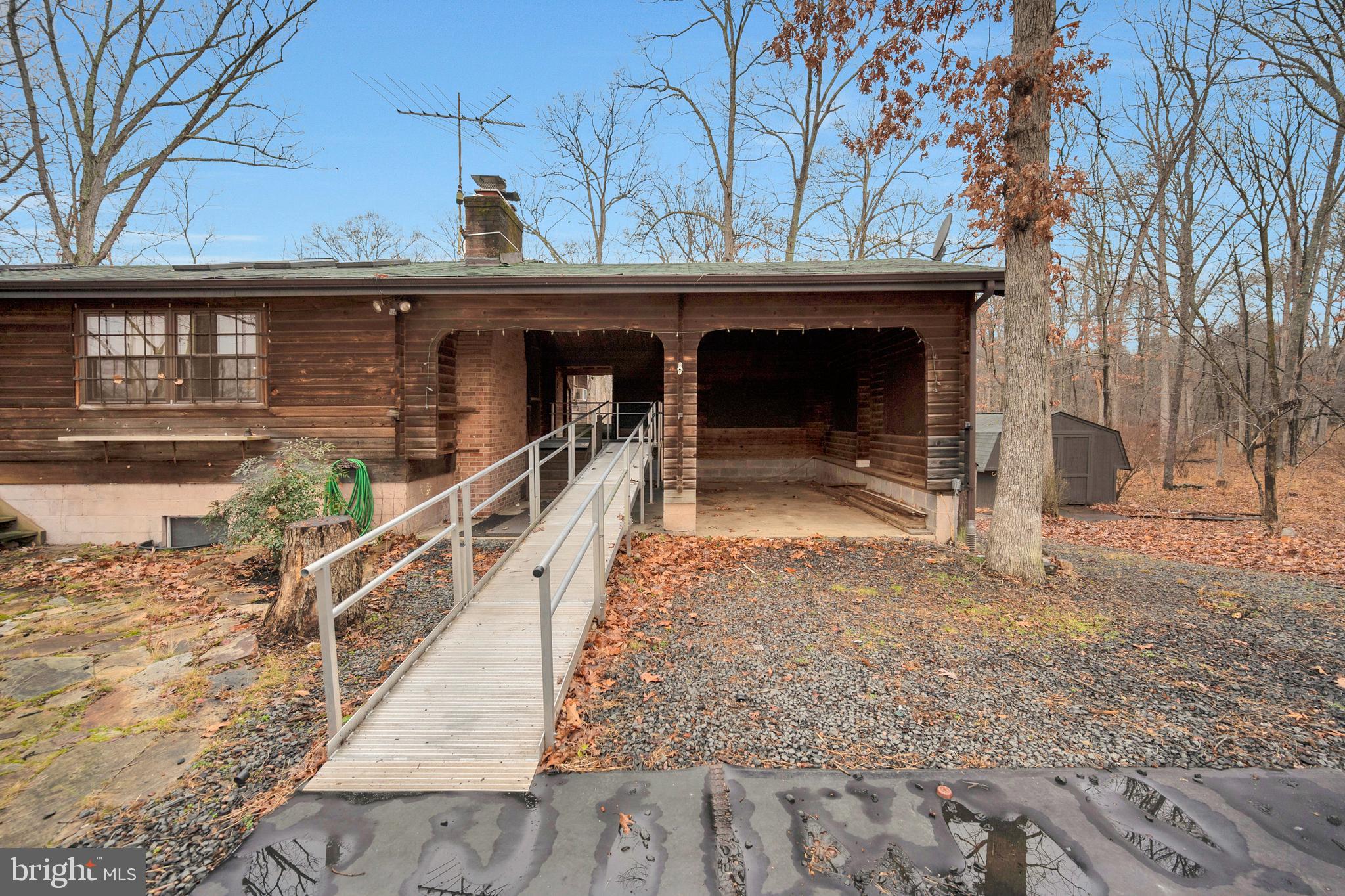 16504 Gaines Road Broad Run, VA 20137 - Photo 10 of 48 Gallery Image 10