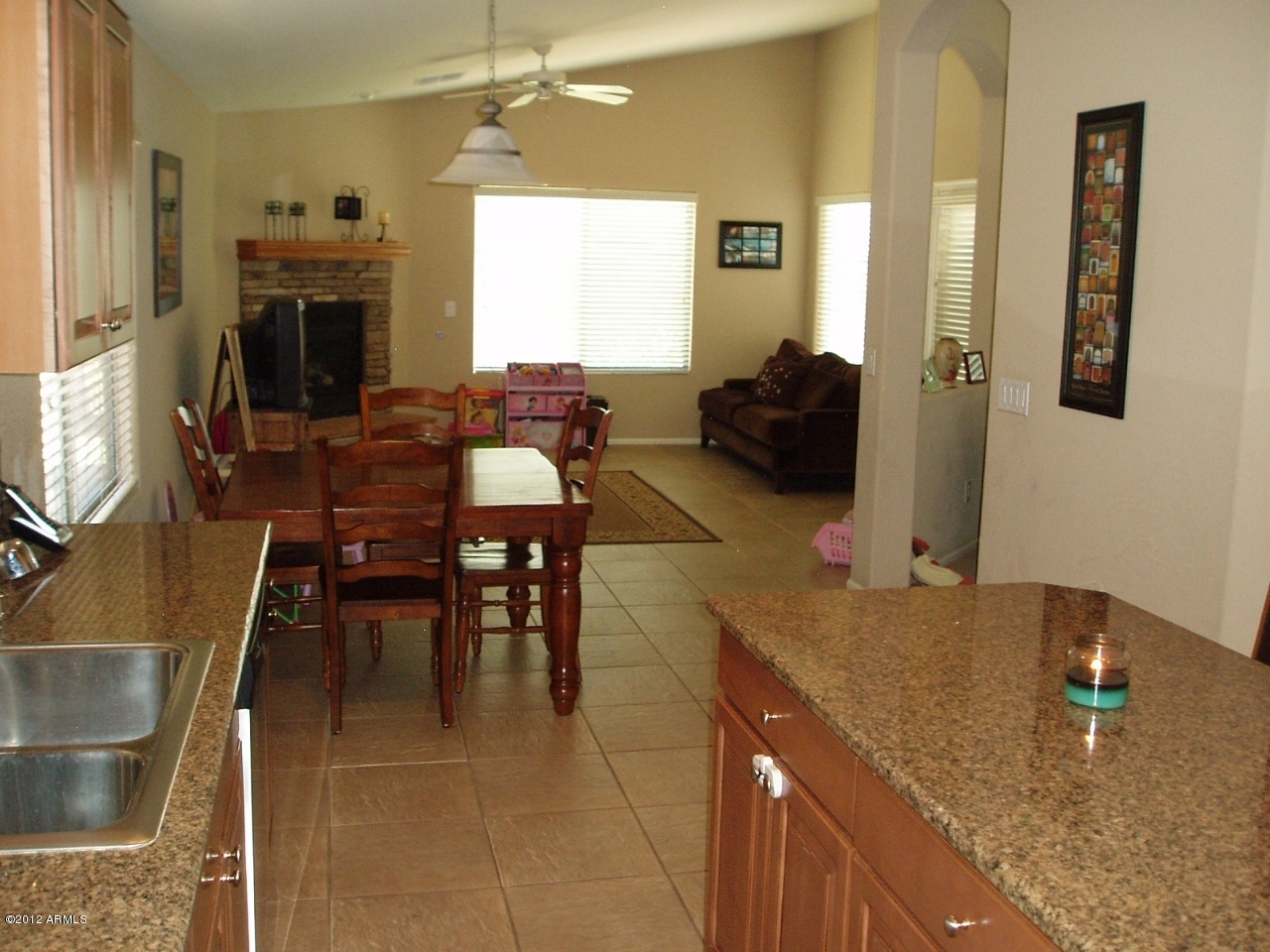 28920 North Nobel Road Phoenix, AZ 85085 - Photo 5 of 15 P7260026