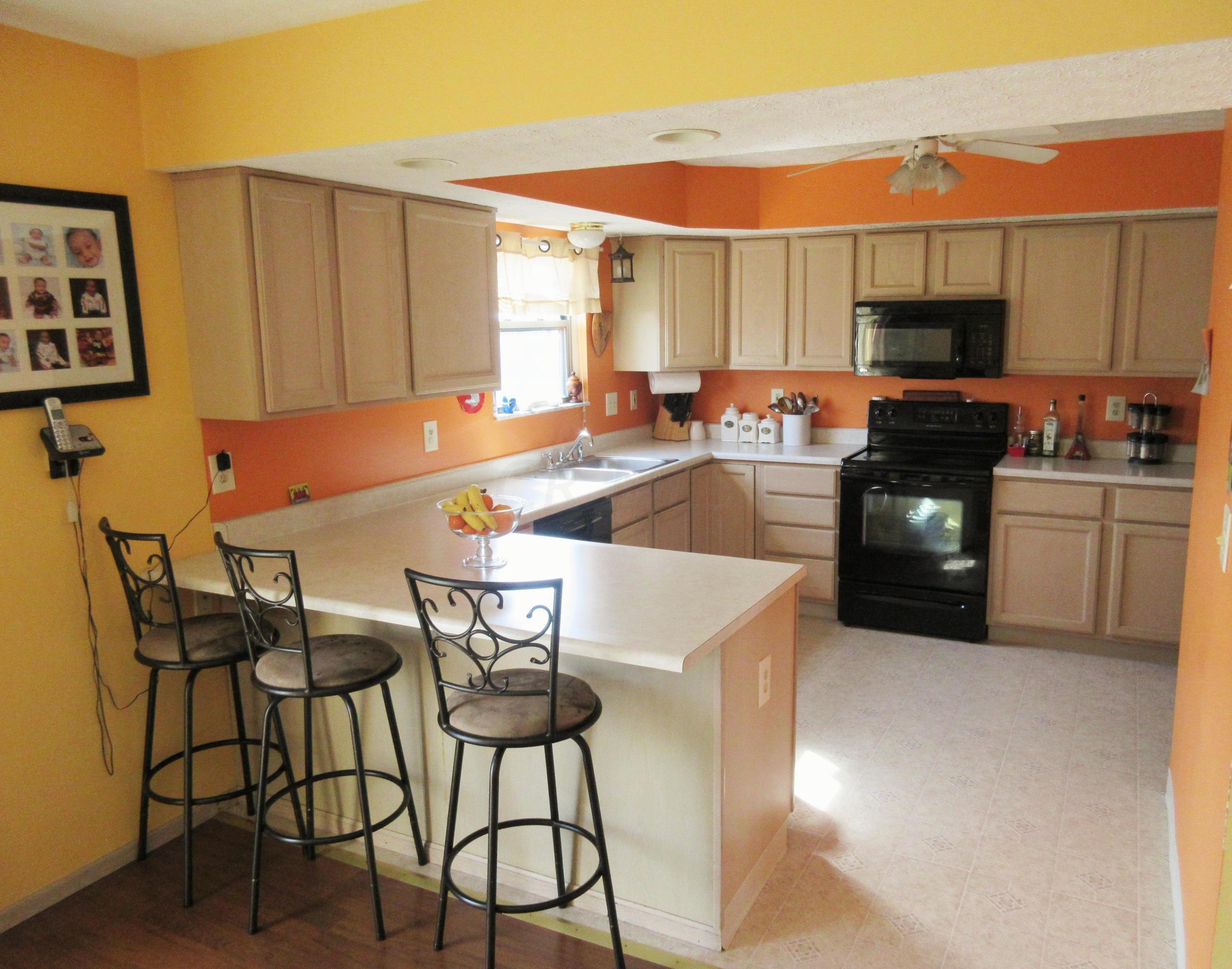 3188 Retriever Road Columbus, OH 43232 - Photo 5 of 29 Gallery Image 5