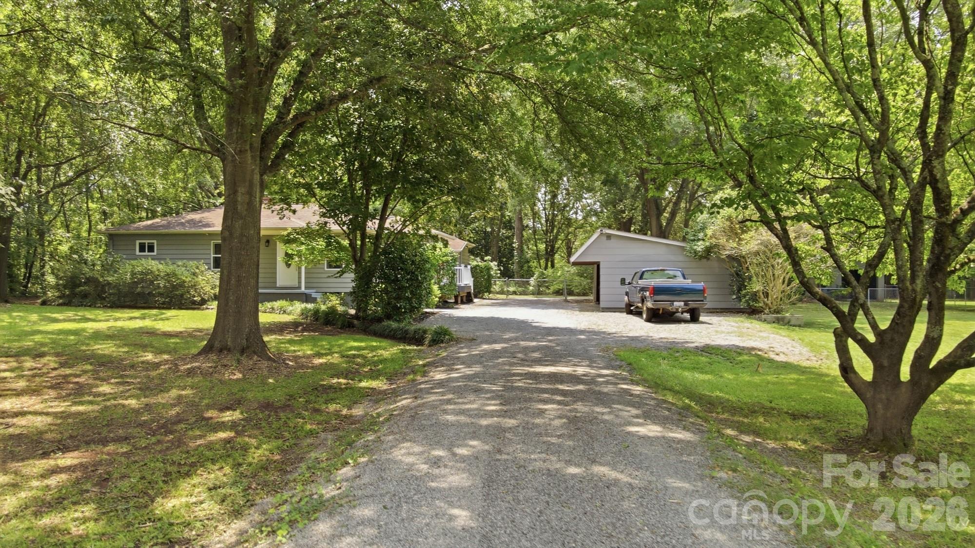 2125 Old Hickory Grove Road Gastonia, NC 28056 - Photo 3 of 47 Gallery Image 3