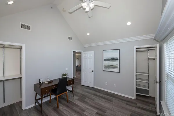 $3,600 | 80 Overlook Drive, Unit 80, Farmingville, NY 11738