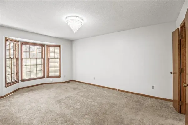 $315,000 | 213 Southeast Ridgeview Drive, Lee's Summit, MO 64063