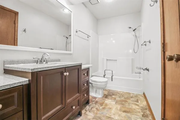 $315,000 | 213 Southeast Ridgeview Drive, Lee's Summit, MO 64063