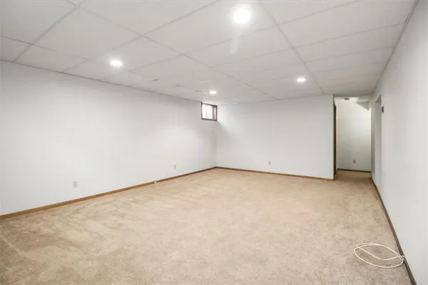 $315,000 | 213 Southeast Ridgeview Drive, Lee's Summit, MO 64063