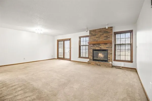 $315,000 | 213 Southeast Ridgeview Drive, Lee's Summit, MO 64063