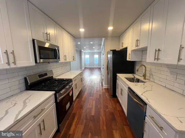 $1,900 | 223 North Milton Avenue, Baltimore, MD 21224