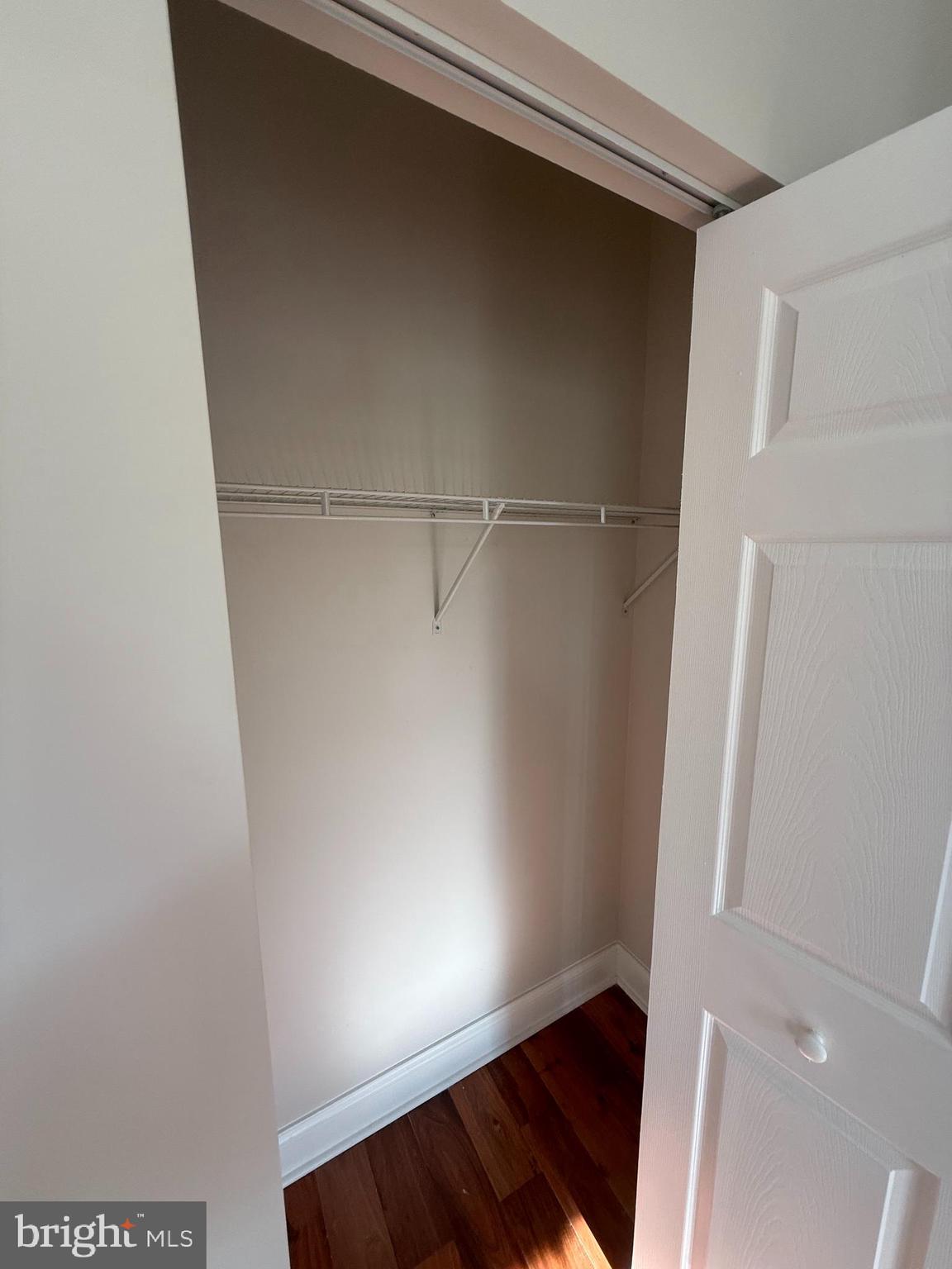 223 North Milton Avenue Baltimore, MD 21224 - Photo 12 of 41