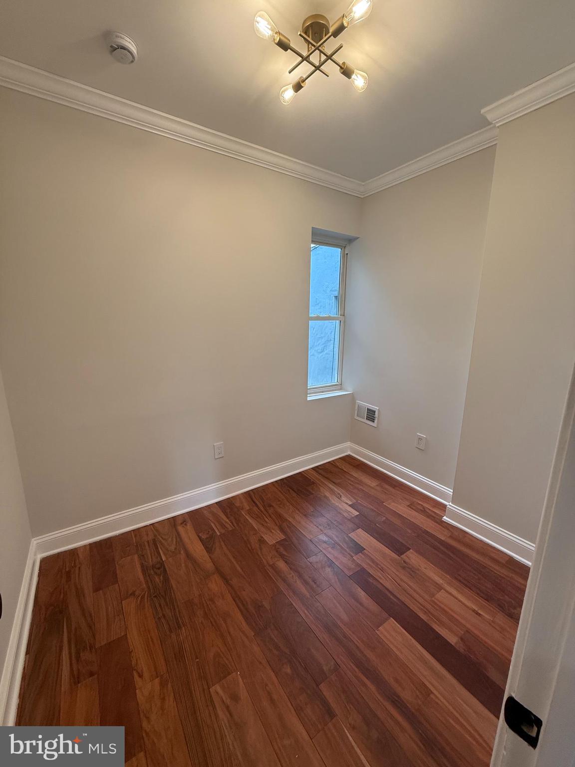 223 North Milton Avenue Baltimore, MD 21224 - Photo 26 of 41