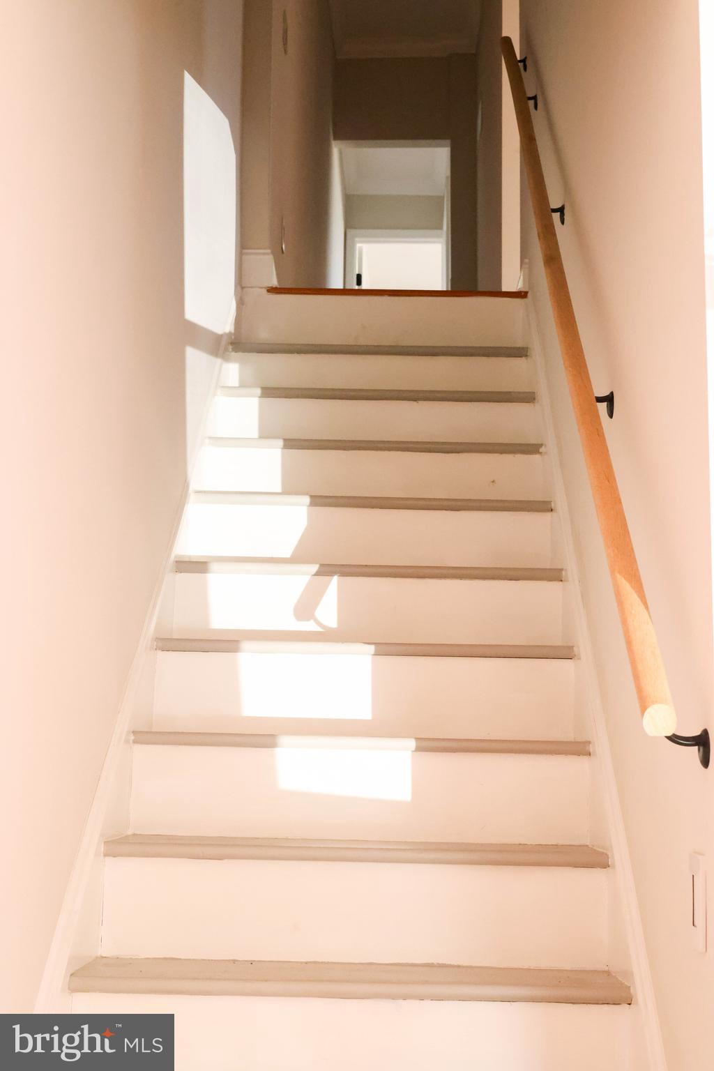 223 North Milton Avenue Baltimore, MD 21224 - Photo 8 of 41