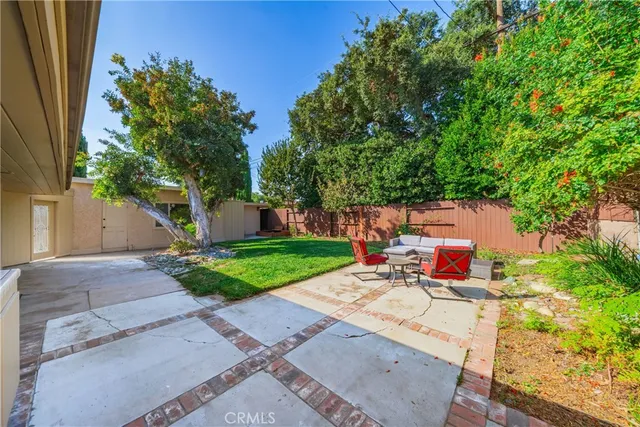 $1,099,000 | 4425 Walnut Avenue, Long Beach, CA 90807