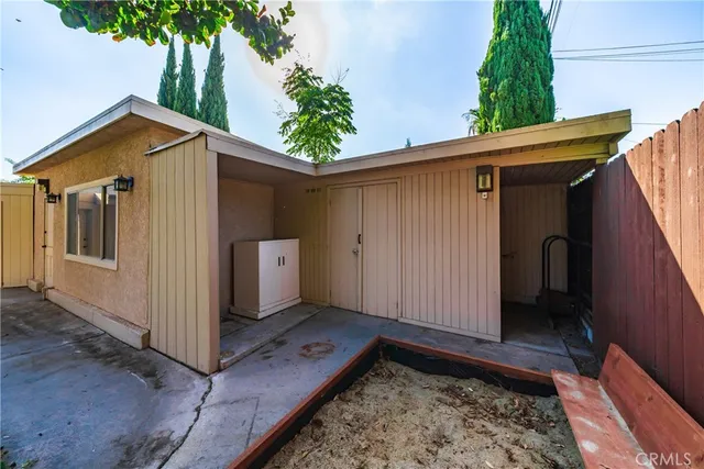 $1,099,000 | 4425 Walnut Avenue, Long Beach, CA 90807