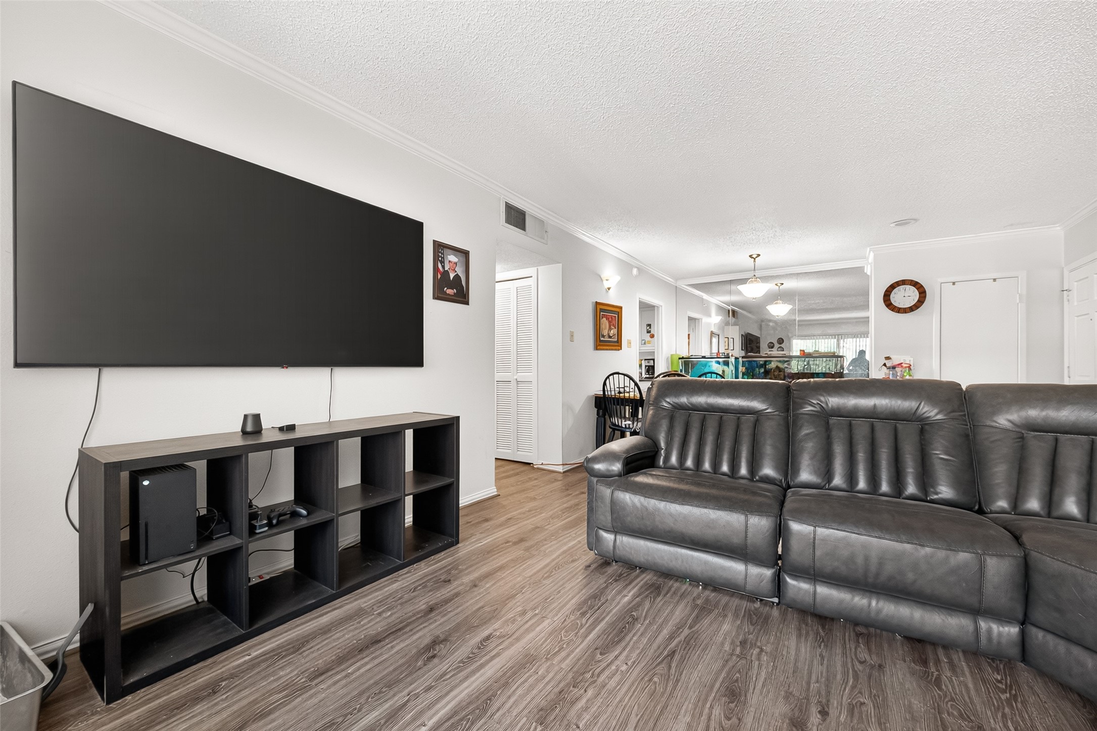 2234 South Piney Point Road, Unit 206 Houston, TX 77063 - Photo 18 of 33