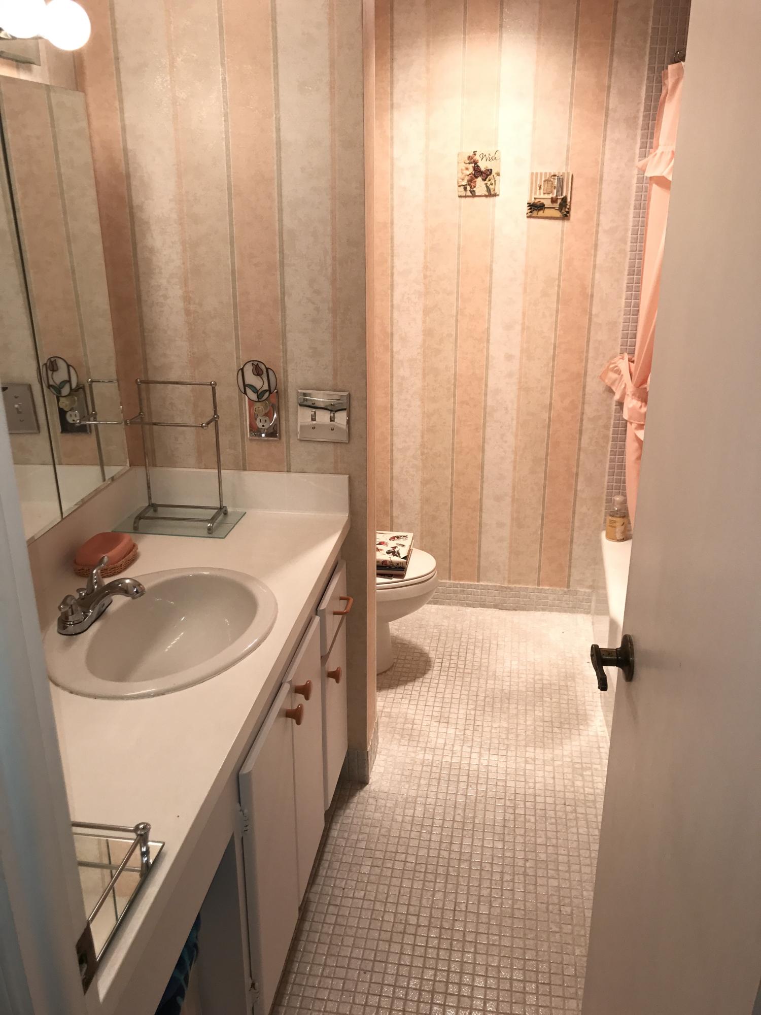 950 Ponce De Leon Road, Unit 201 Boca Raton, FL 33432 - Photo 19 of 23 IMG_8271