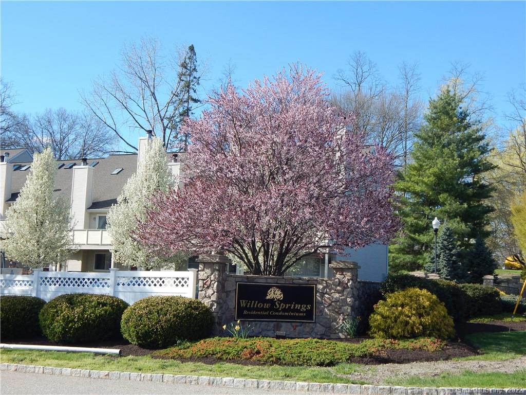 45 Willow Springs, Unit 45, New Milford, CT 06776 Compass