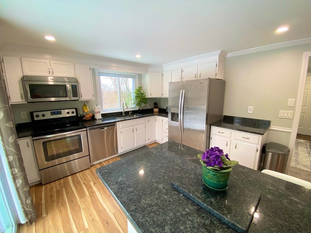 270 Sunderland Road, Unit 100 Worcester, MA 01604 - Photo 2 of 41 Gallery Image 2