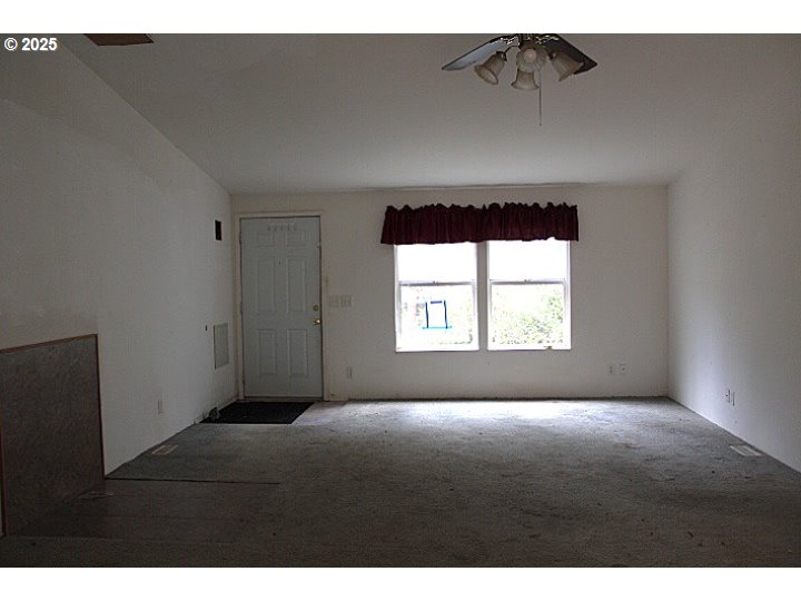 52031 Sturtevant Lane Bandon, OR 97411 - Photo 17 of 46