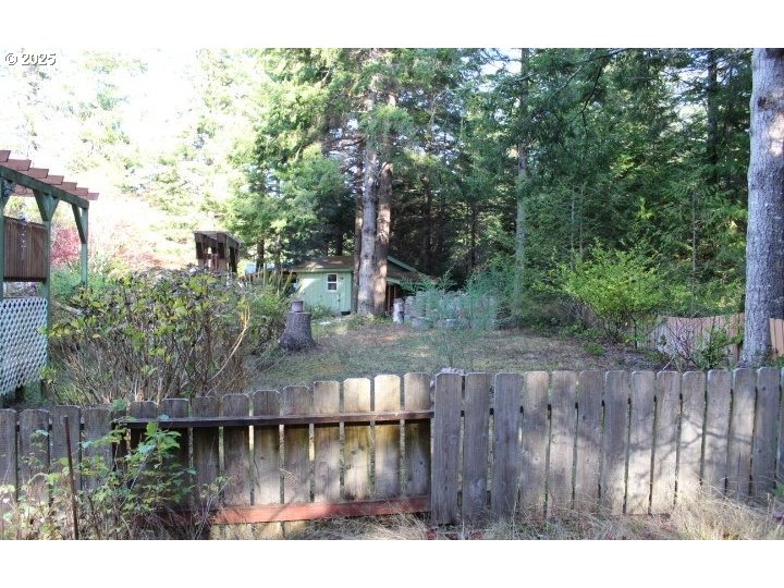 52031 Sturtevant Lane Bandon, OR 97411 - Photo 9 of 46