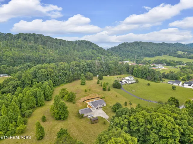 $425,000 | 8040 Walt Way, Corryton, TN 37721