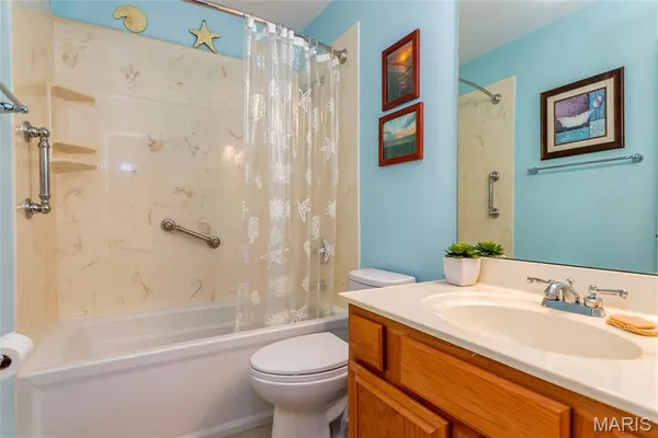 $249,500 | 1537 Whispering Creek Drive, Ballwin, MO 63021