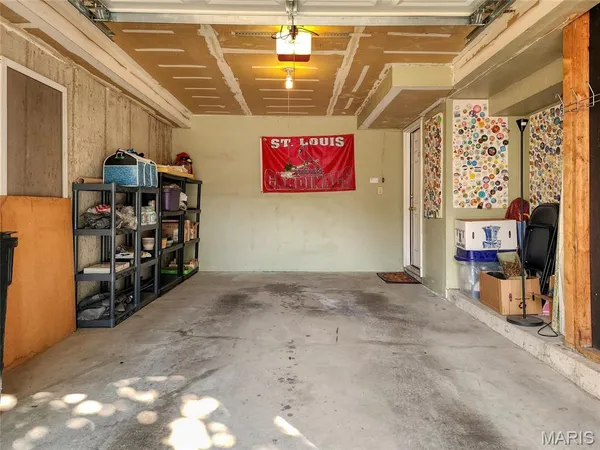 $249,500 | 1537 Whispering Creek Drive, Ballwin, MO 63021