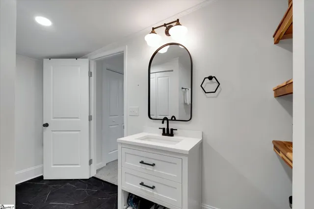 $350,000 | 209 Donnan Road, Taylors, SC 29687