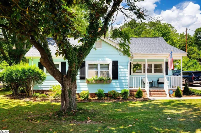 $350,000 | 209 Donnan Road, Taylors, SC 29687