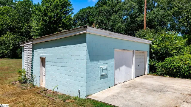 $350,000 | 209 Donnan Road, Taylors, SC 29687