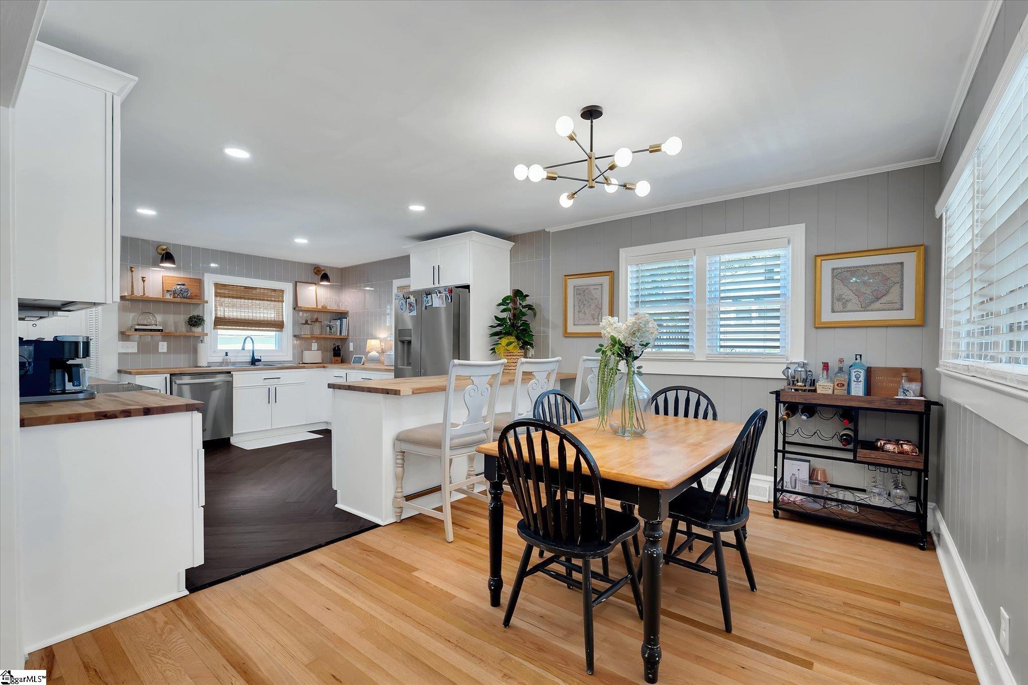 209 Donnan Road Taylors, SC 29687 - Photo 8 of 31