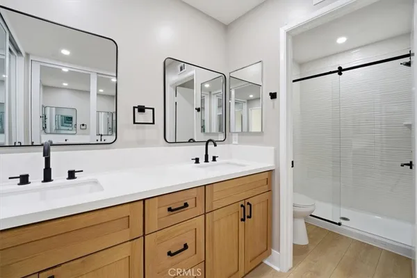 a view of a backyard with garden