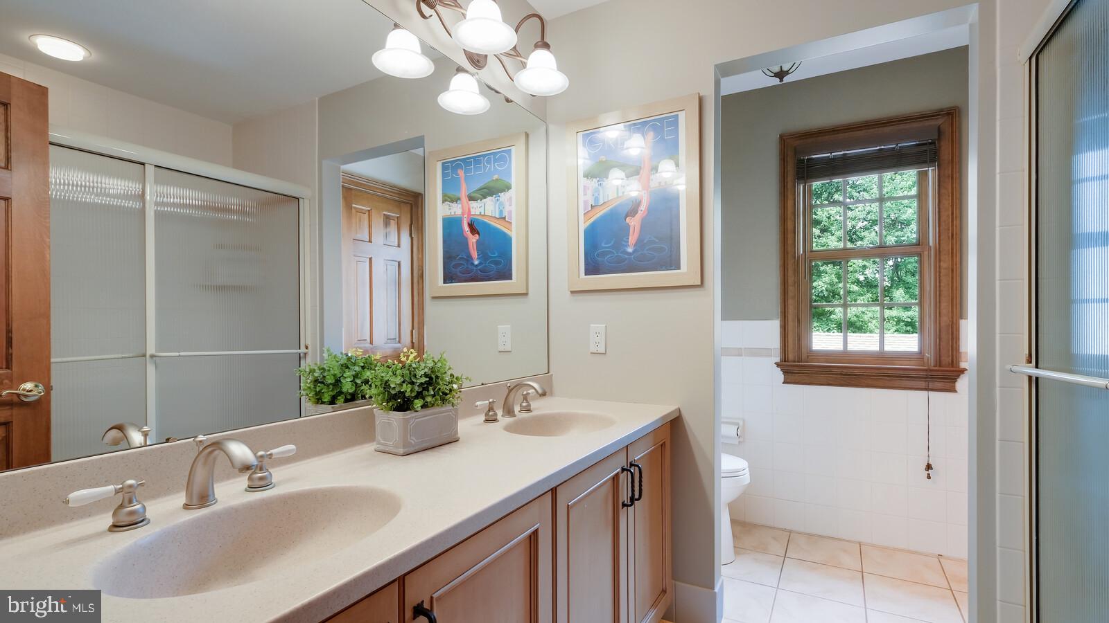 4812 Church Road Doylestown, PA 18902 - Photo 39 of 67 Hallway full bathroom